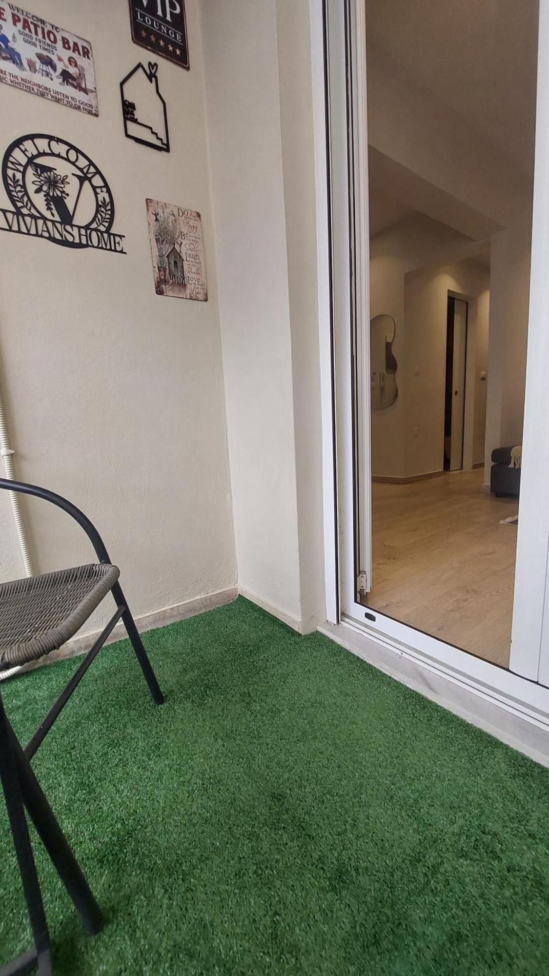 Vivian'S Deluxe Apartment Патра Экстерьер фото