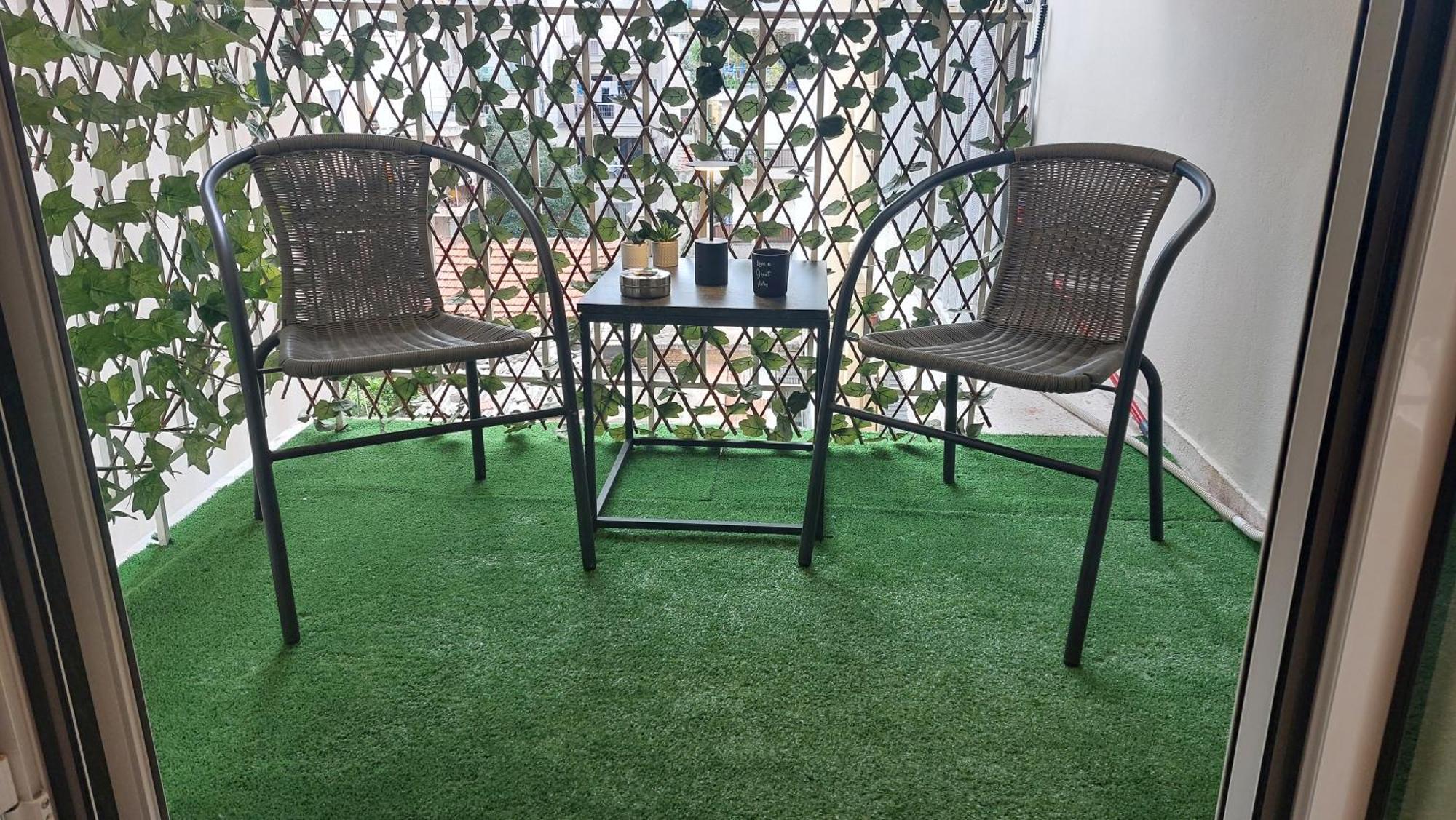 Vivian'S Deluxe Apartment Патра Экстерьер фото